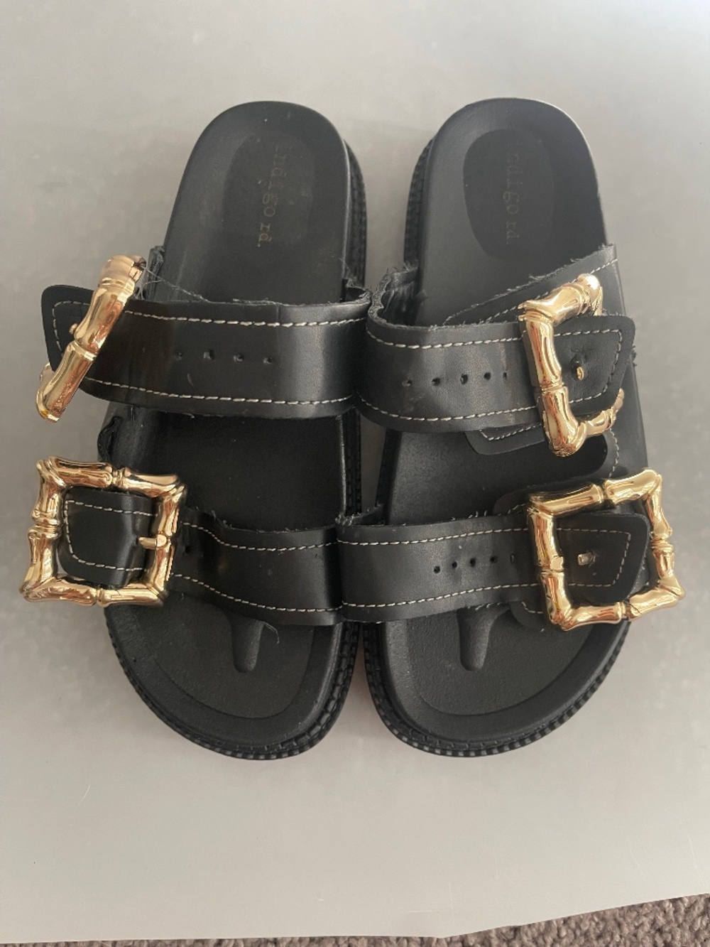 Indigo Rd. Women’s 5.5 Black Double Buckle Slide Sandals Gold Tone Metal